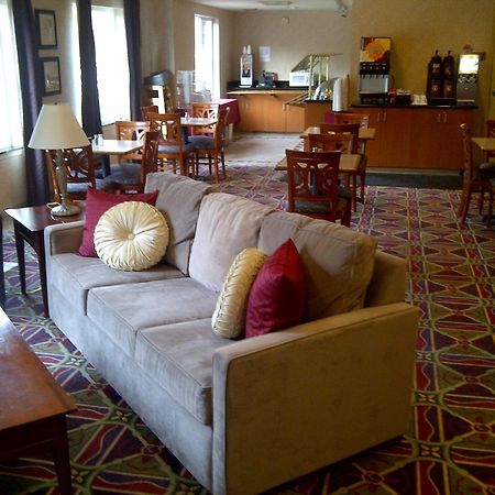 ฮอว์ธอร์น สวีท บาย วินด์แฮม แรนโช คอร์โดวา/ฟัลซัม Hotel ภายนอก รูปภาพ